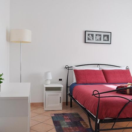 B&B Sarita'S Rooms 帕维亚卡尔特修道院 外观 照片