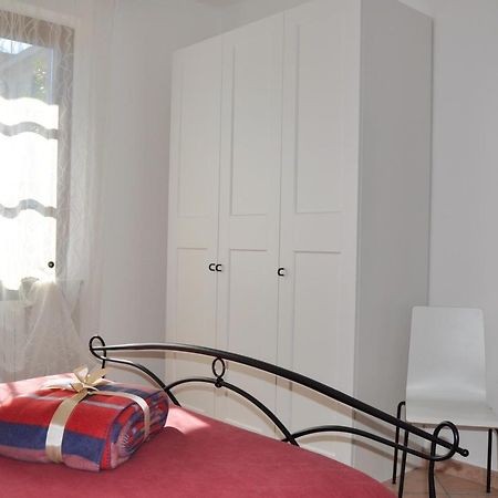 B&B Sarita'S Rooms 帕维亚卡尔特修道院 外观 照片